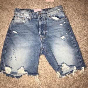 NWT REVICE BERMUDA SHORTS✨✨